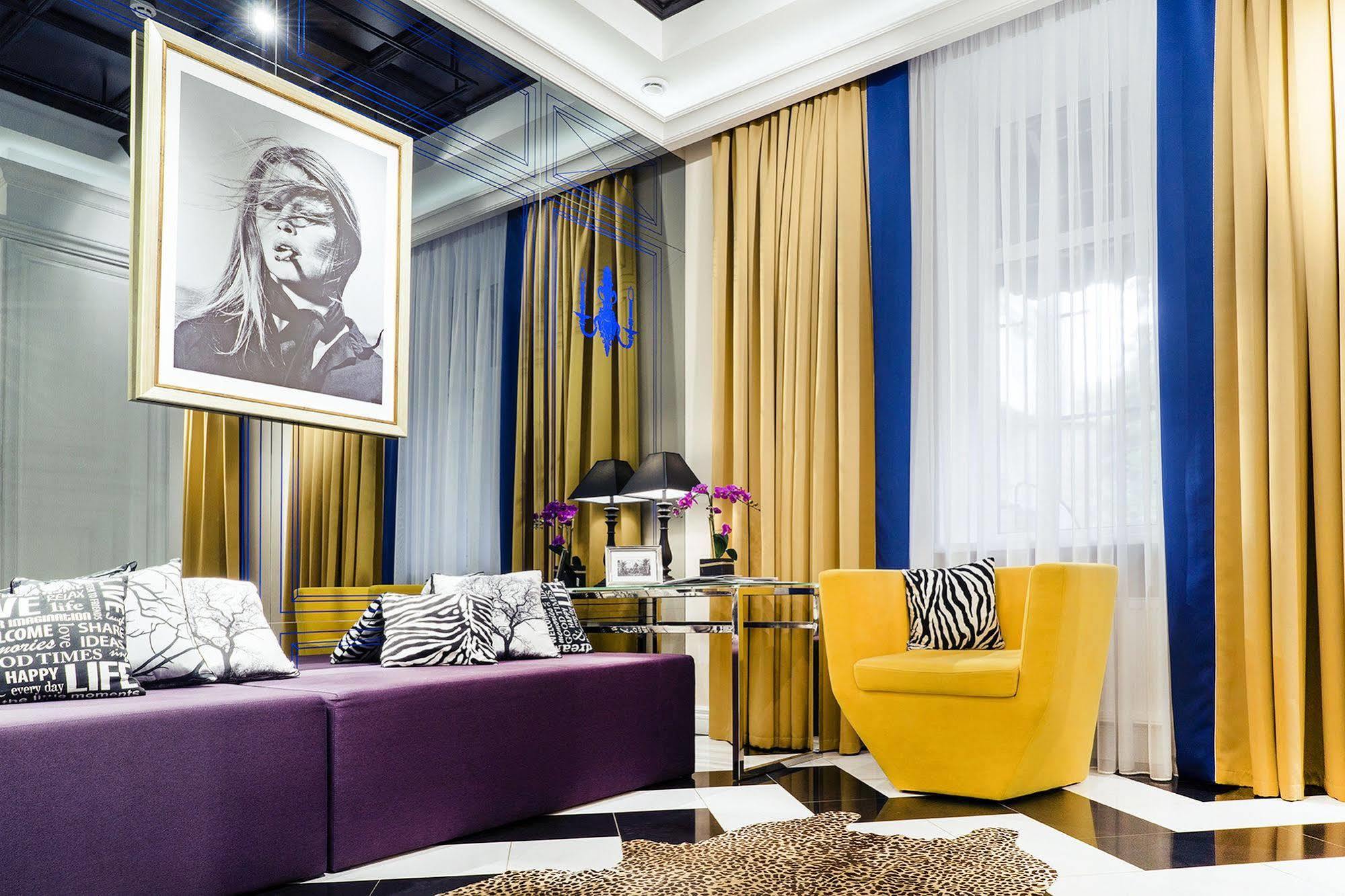 Mirax Sapphire Boutique Hotel Charkiv Esterno foto